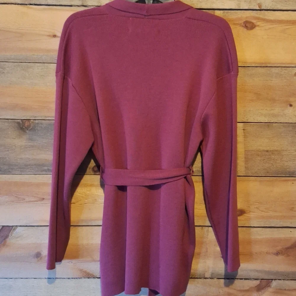 NWT B-yu Italy Belted Sweater - Picture 4 of 4